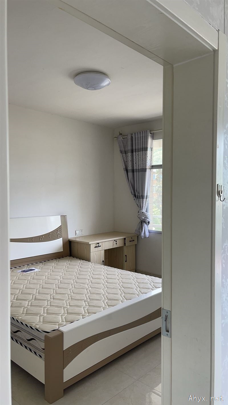 新车站附近🈶多套房屋出租,有两室一厅一厨一卫,一室一卫一厨一卫